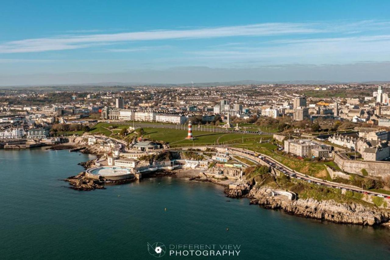 Apartment Three - Free Private Car Park - Sleeps 6 - 3 Shower Rooms - By Ocean City Retreats Plymouth Esterno foto