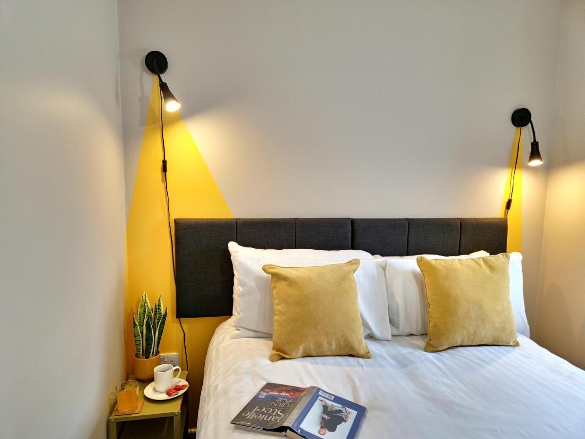 Apartment Three - Free Private Car Park - Sleeps 6 - 3 Shower Rooms - By Ocean City Retreats Plymouth Esterno foto